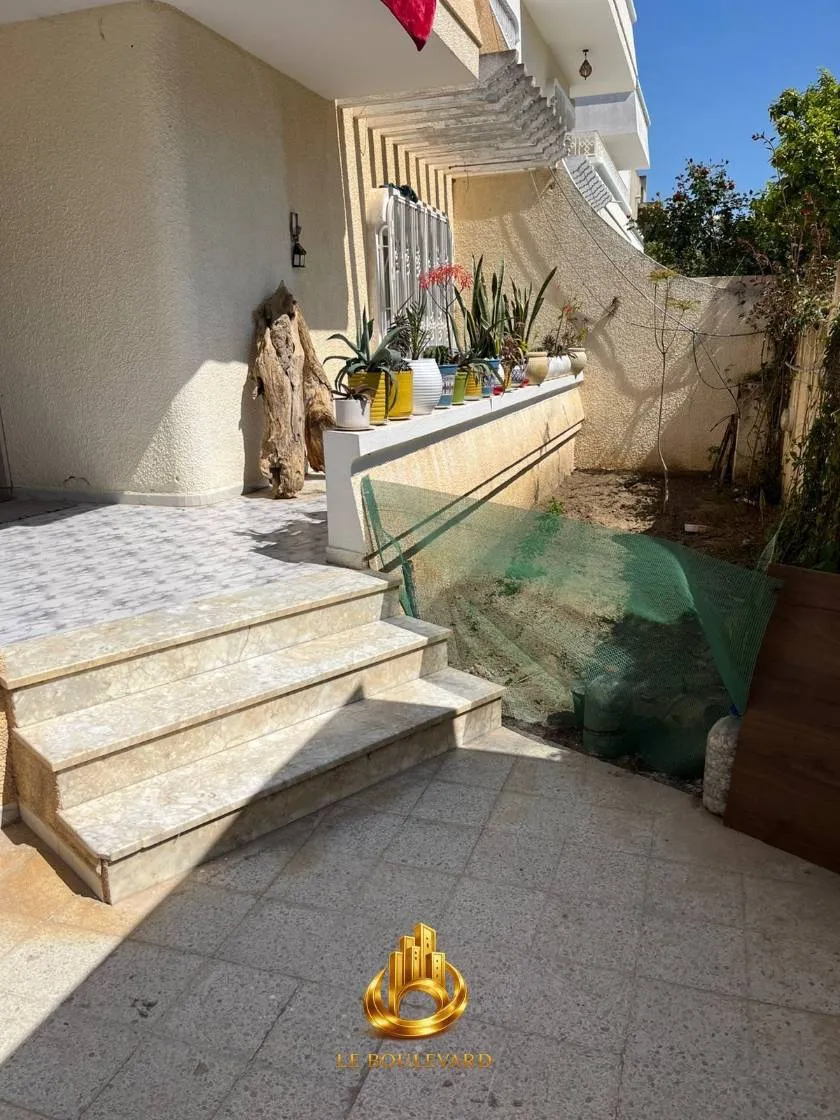 A vendre villa S+4 à Néapolis , Nabeul 