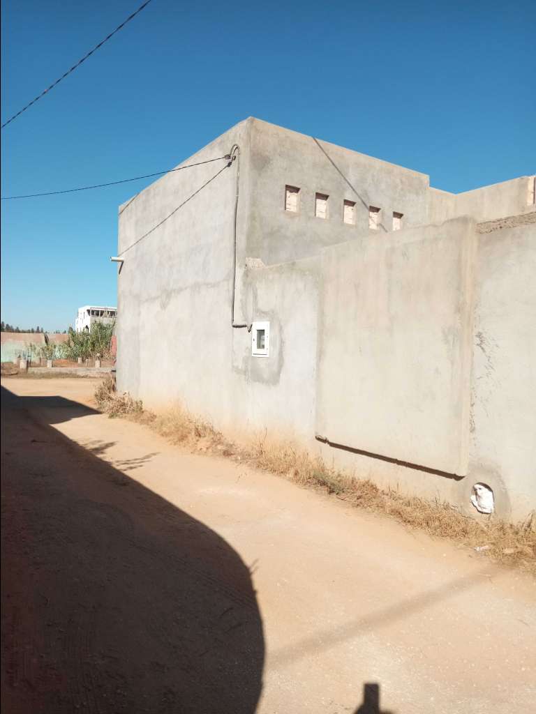 1 villa non achevée 