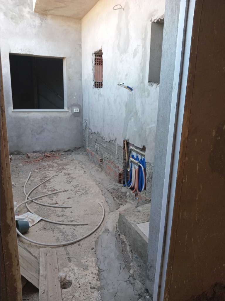 1 villa non achevée 