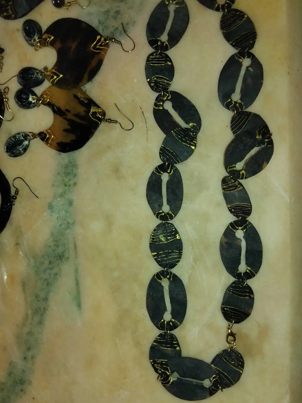 Bijoux ecaille de tortue a vendre a bizerte