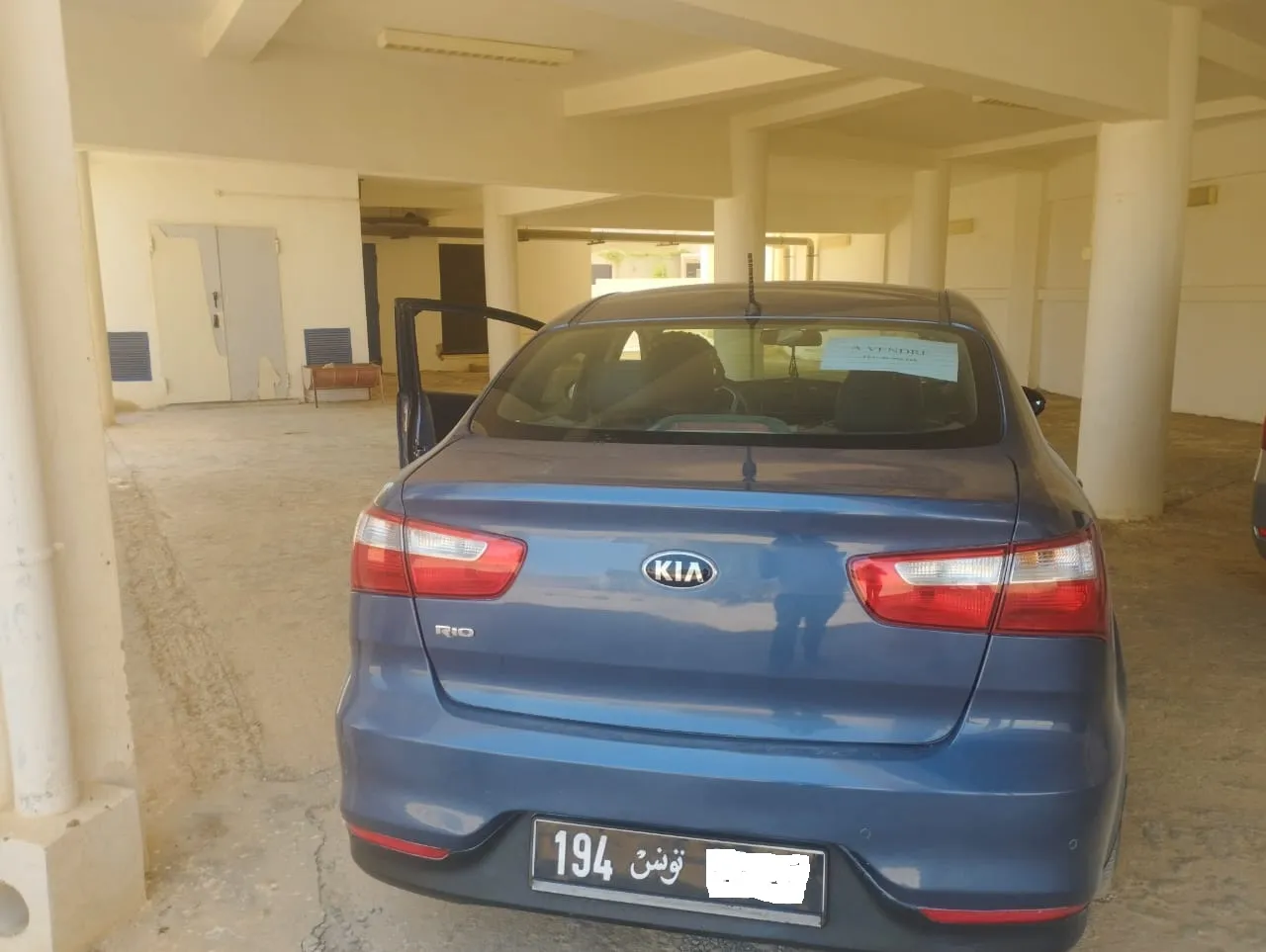 KIA rio sedan très bon état