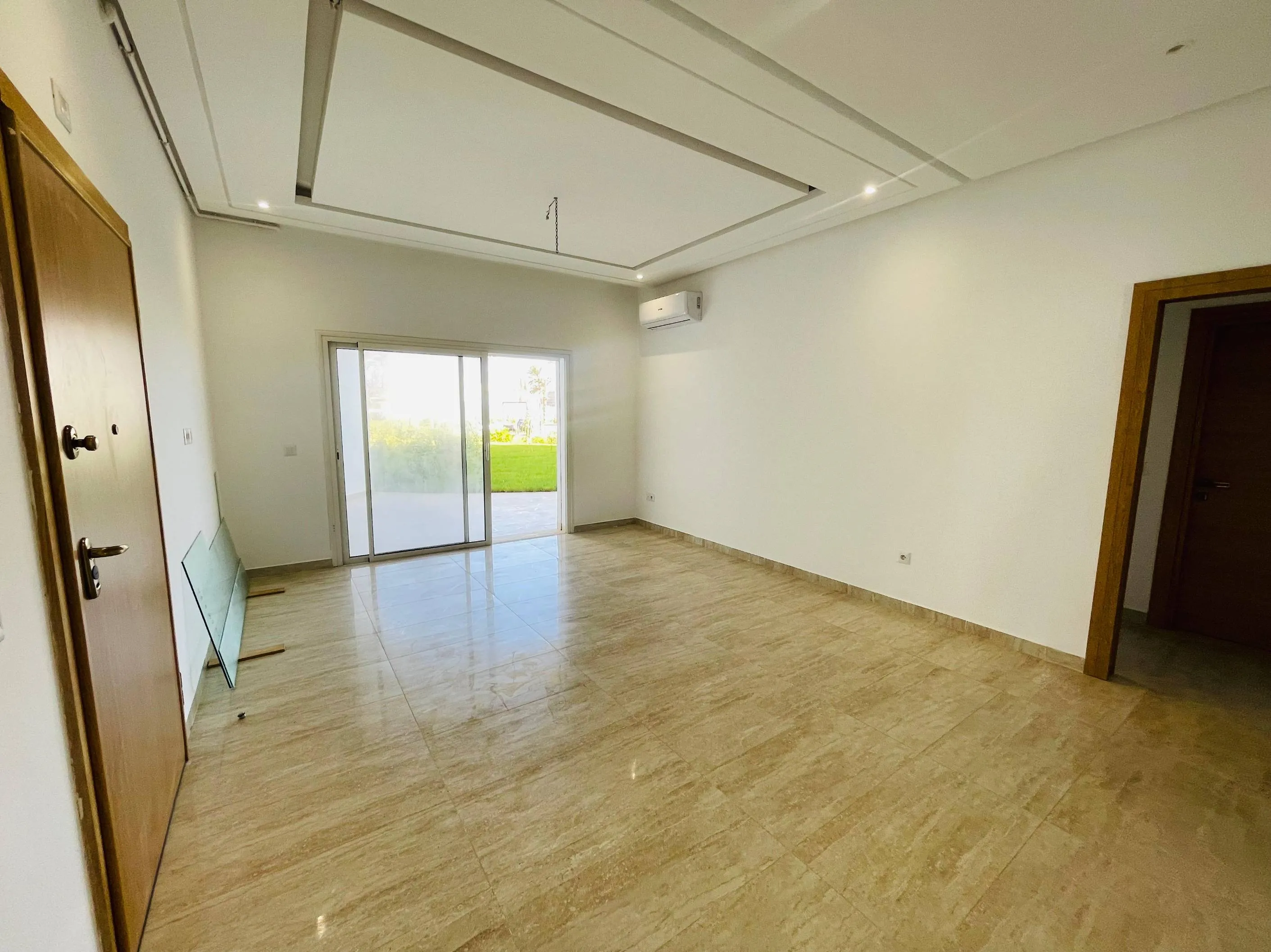 Appartement s+2 avec jardin 