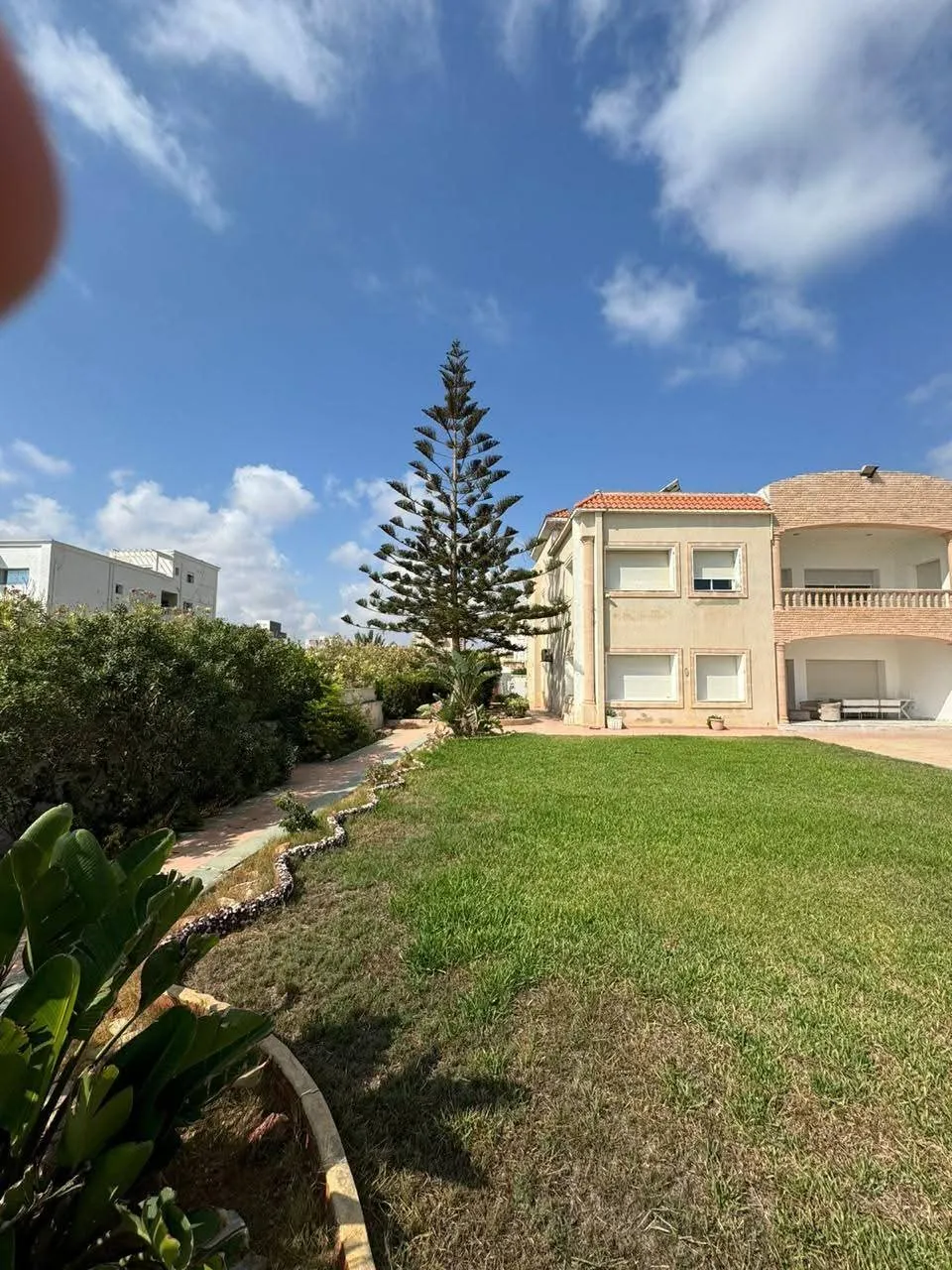Opportunité villa de maitre frond mer à sousse