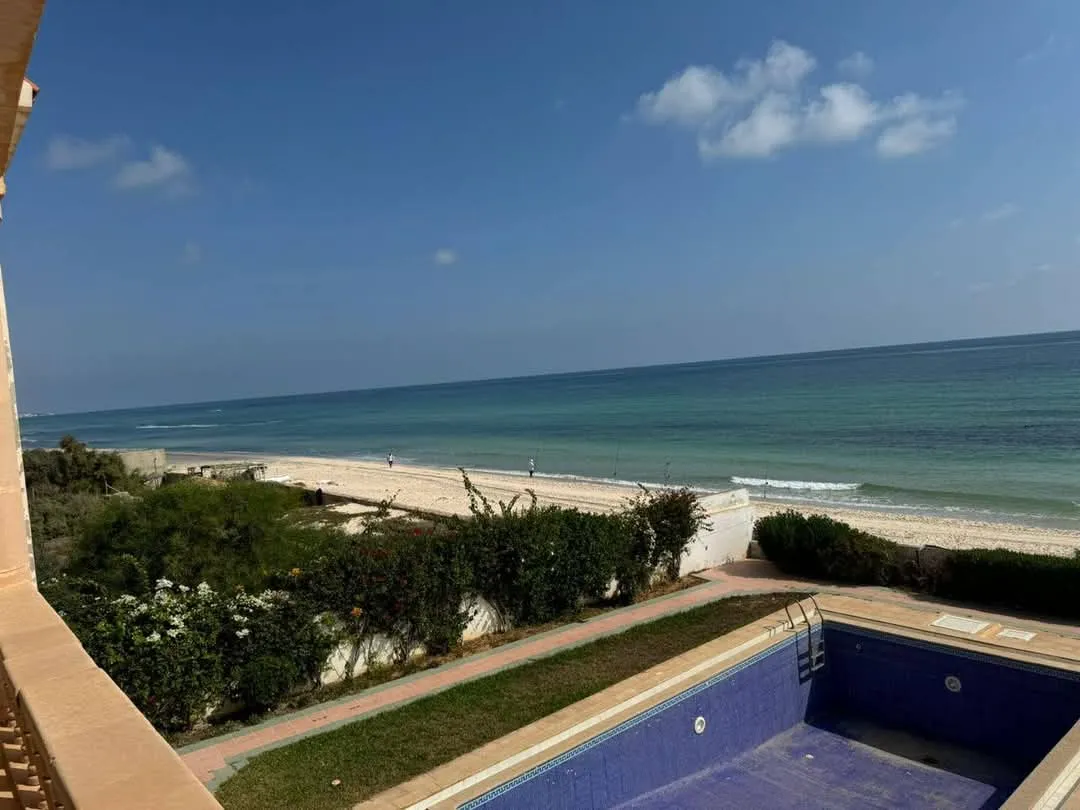 Opportunité villa de maitre frond mer à sousse