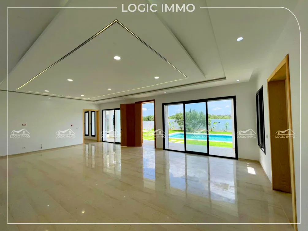 Villa S+3 à vendre – Hammamet Sud, Monchar