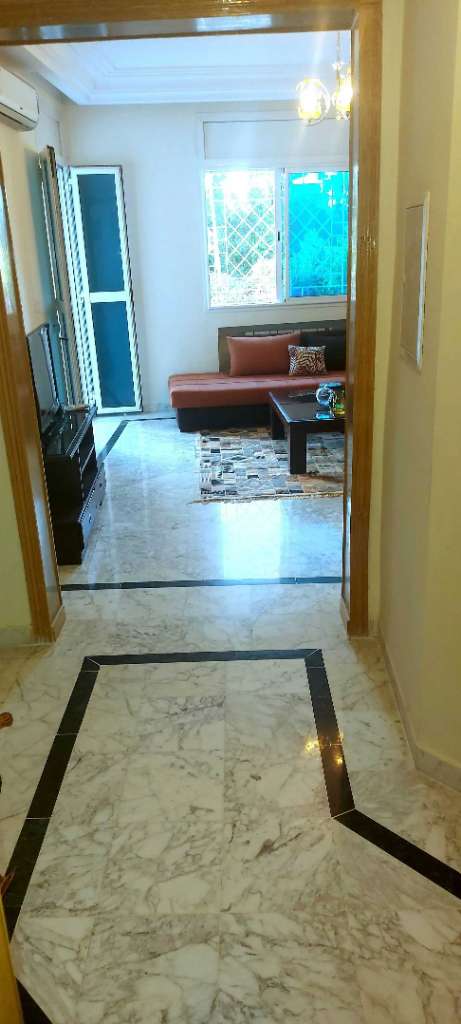 Apt S1 meublé Ennasr2 haut standing