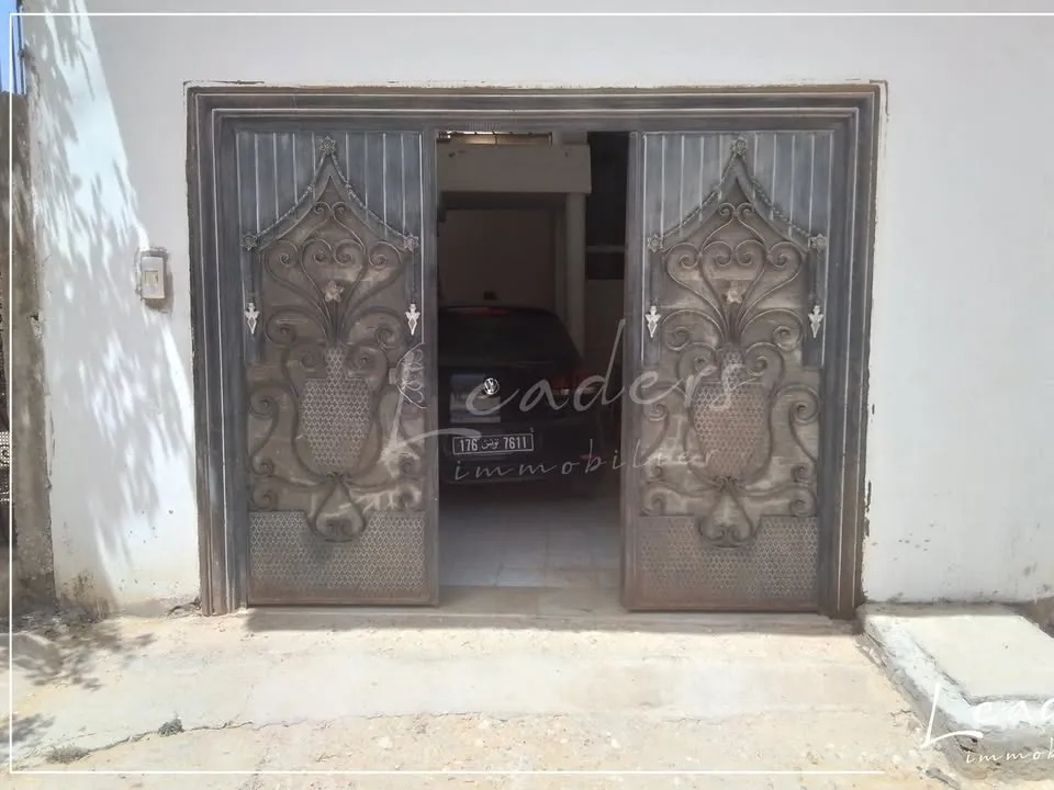 🏡 À Vendre : Maison S+3 à Jardins El Menzah –