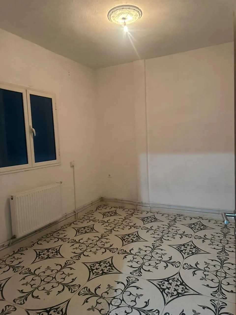 un étage s+2 au 1er étage a louer situé a bardo hedi chaker