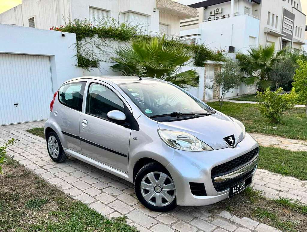 PEUGEOT 107 4 PORTES