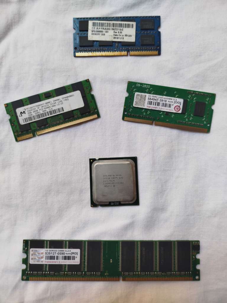 Processeur et barrette mémoire 