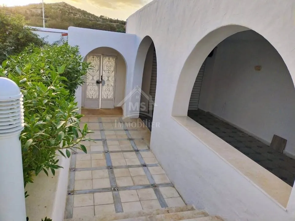 Villa toute neuve avec piscine à Hammamet Nord à vendre