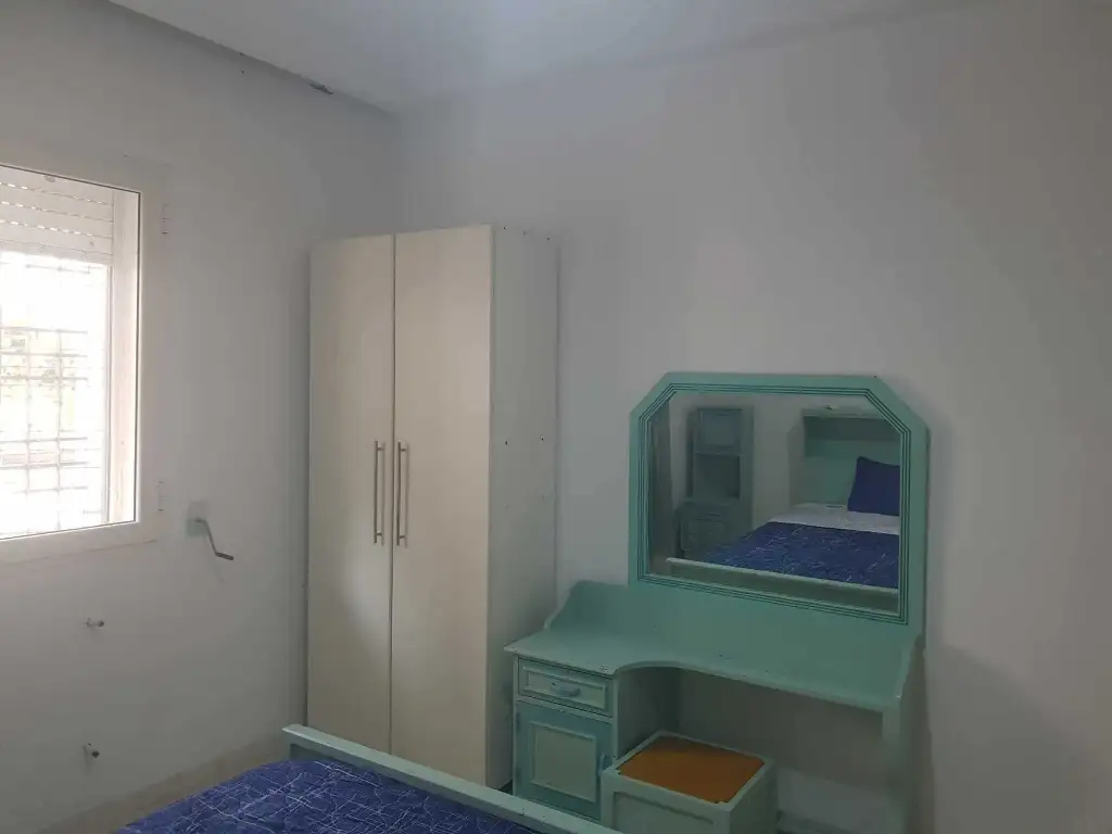 Vente chambre a coucher et salon en bonne etat
