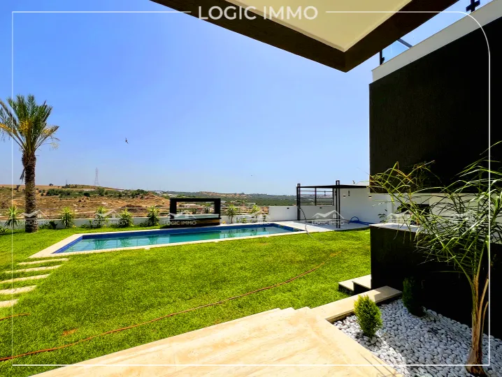 vendre une villa très haut standing située à monchar Hammamet 
