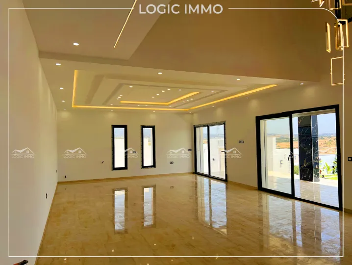 vendre une villa très haut standing située à monchar Hammamet 