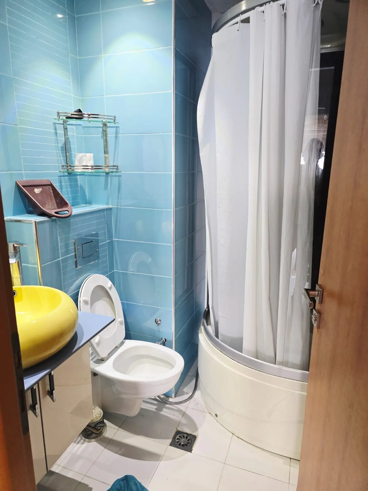 Penthouse s2 Pieds dans l’Eau à chatt mariem 