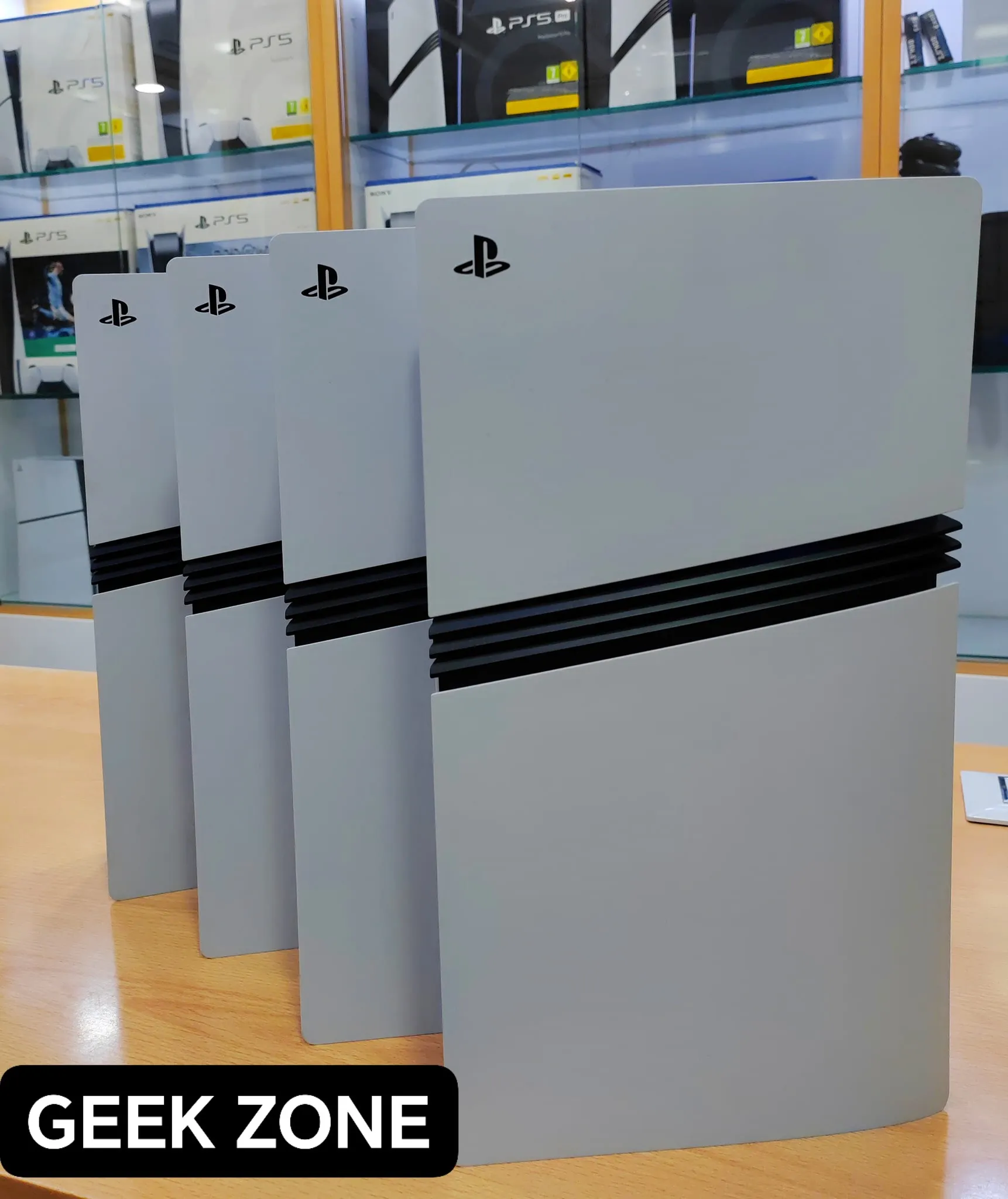 ✨️ PlayStation PS5 Pro 2To ✨️️ Importé 🇨🇵 en excellente état