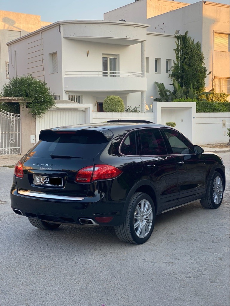 A vendre ou échange Porsche cayenne S Première main