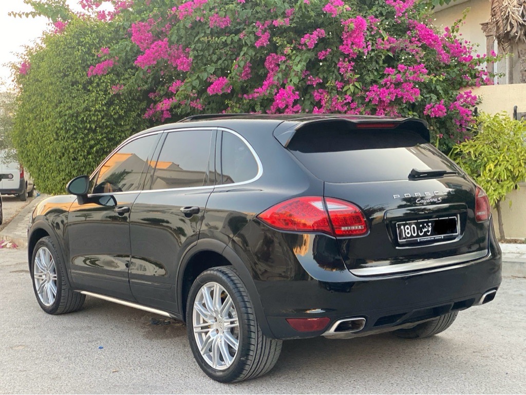 A vendre ou échange Porsche cayenne S Première main