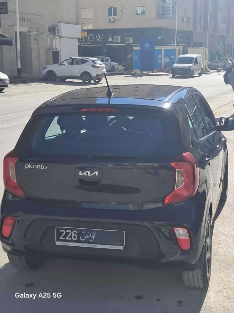  kia picanto.05 chevaux..  État comme neuf.  1