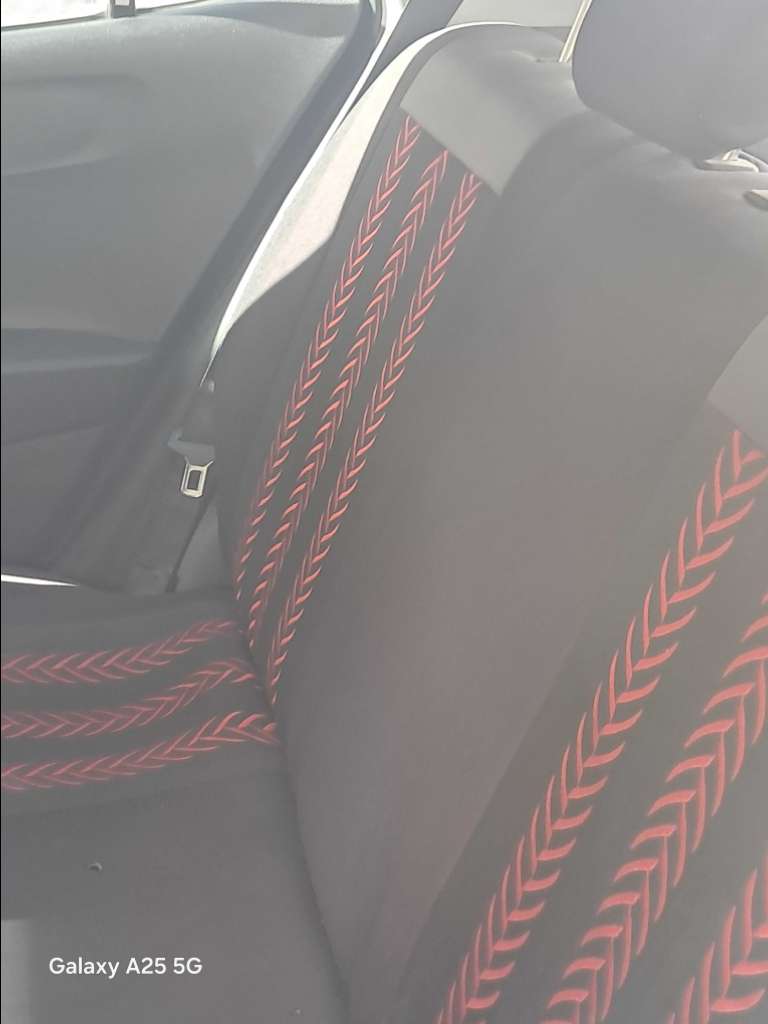  kia picanto.05 chevaux..  État comme neuf.  1