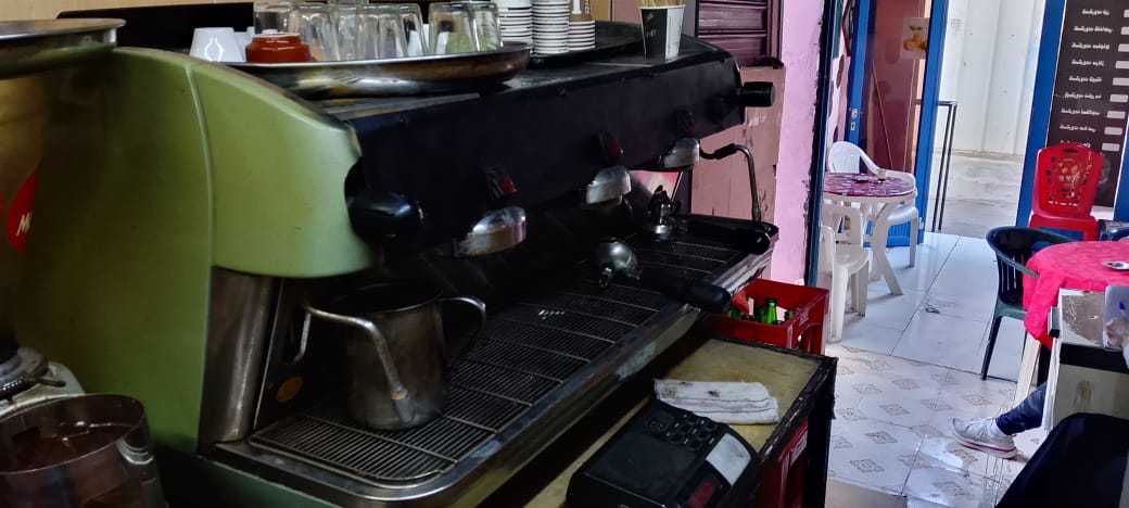 مكينة قهوة 3 قروب غاز وضوء نضيف برشا للبيع في تونس العاصمة 