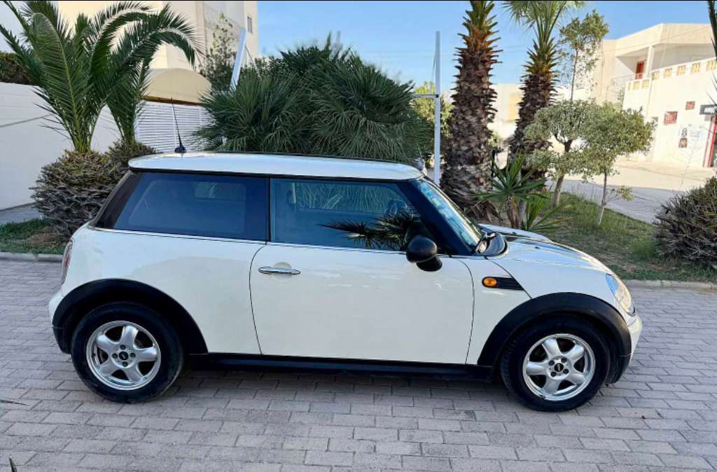 MINI COOPER ONE