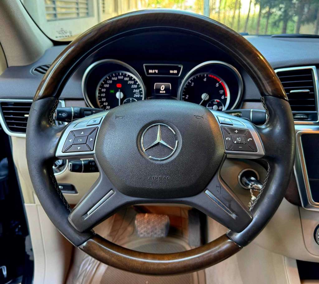 🚘 Mercedes ML 2013 Diesel 🚘
          🔁 on accepte l échange des voitures 