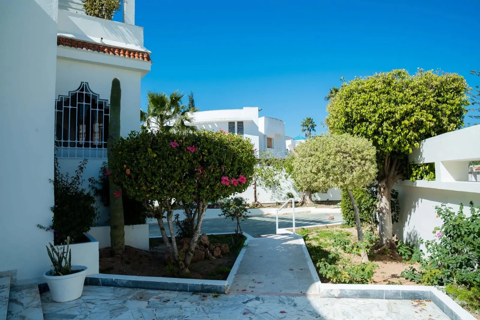 Une luxueuse villa à vendre dans un emplacement stratégique à kantaoui
