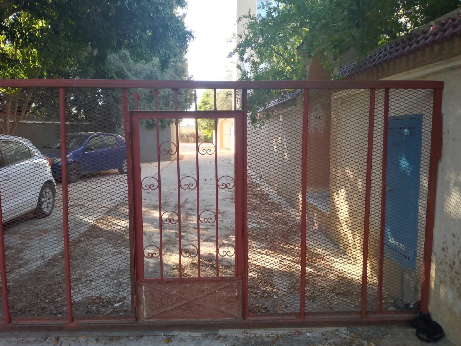 đ§Terrain Constructible De 1000mÂČ En Vente | Chott Mariem