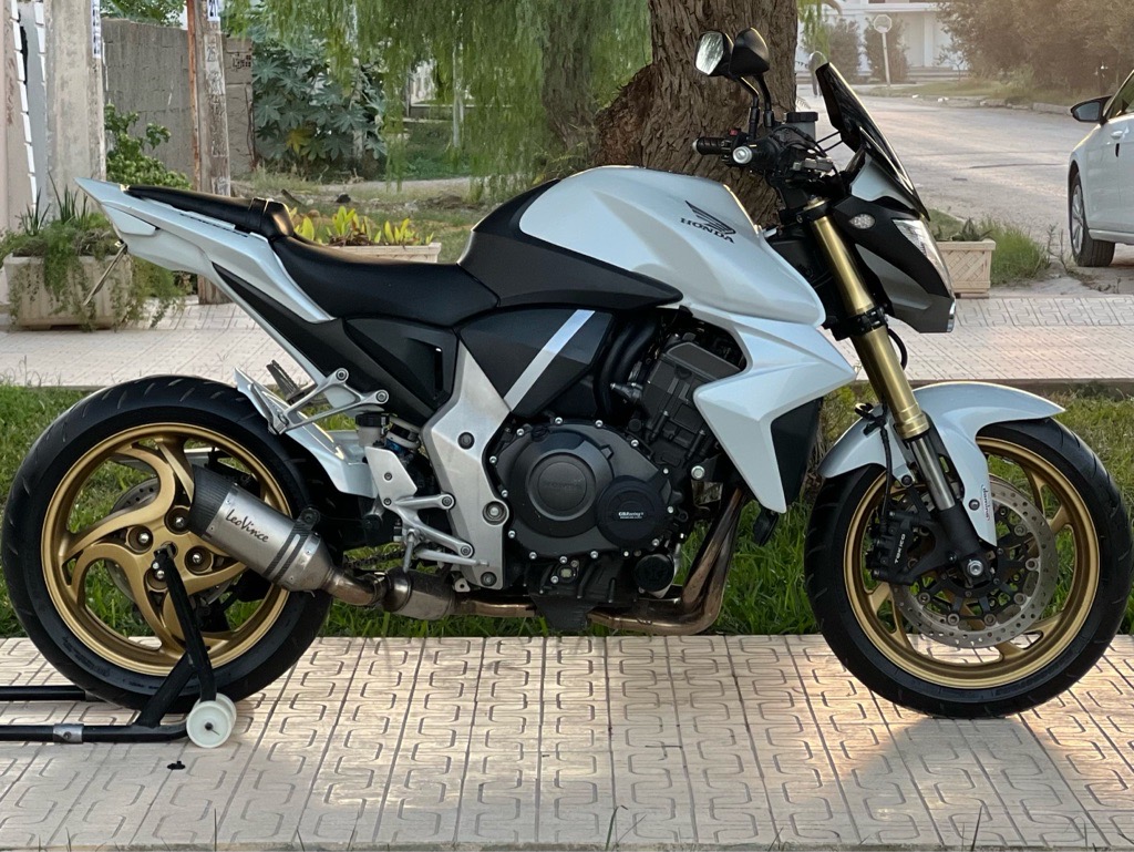 Cb1000r