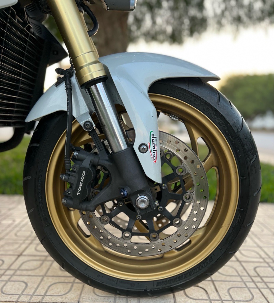 Cb1000r