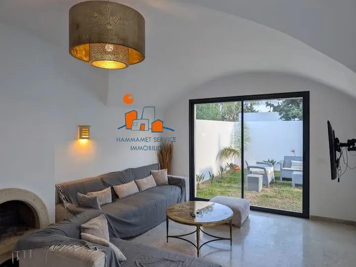 Location à l'année  Villa Riad de charme S+4 avec piscine et Jardin 