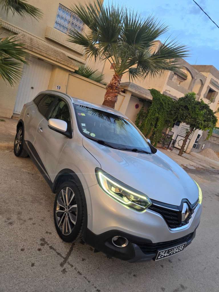 Av Kadjar intense 2020 diesel dci boîte 6 faible klm60000 certifé ttoption importée tél 23.964.164 