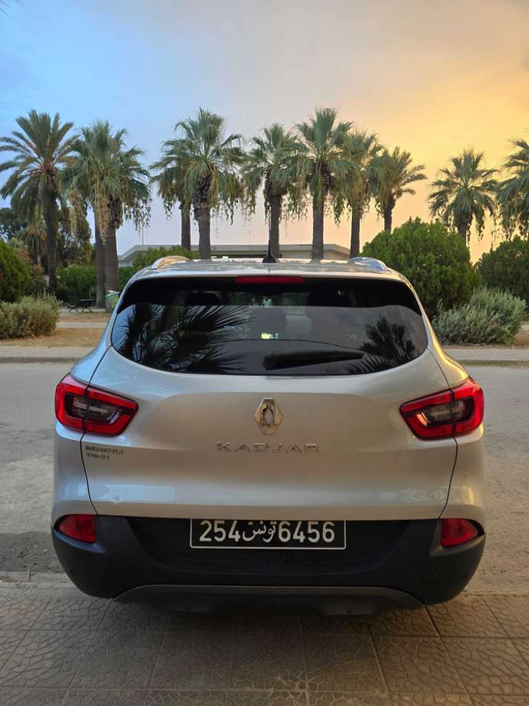 Av Kadjar intense 2020 diesel dci boîte 6 faible klm60000 certifé ttoption importée tél 23.964.164 