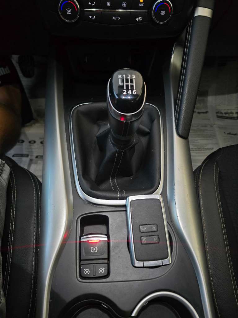 Av Kadjar intense 2020 diesel dci boîte 6 faible klm60000 certifé ttoption importée tél 23.964.164 