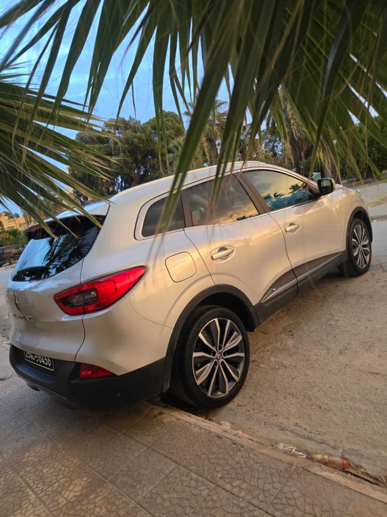 Av Kadjar intense 2020 diesel dci boîte 6 faible klm60000 certifé ttoption importée tél 23.964.164 