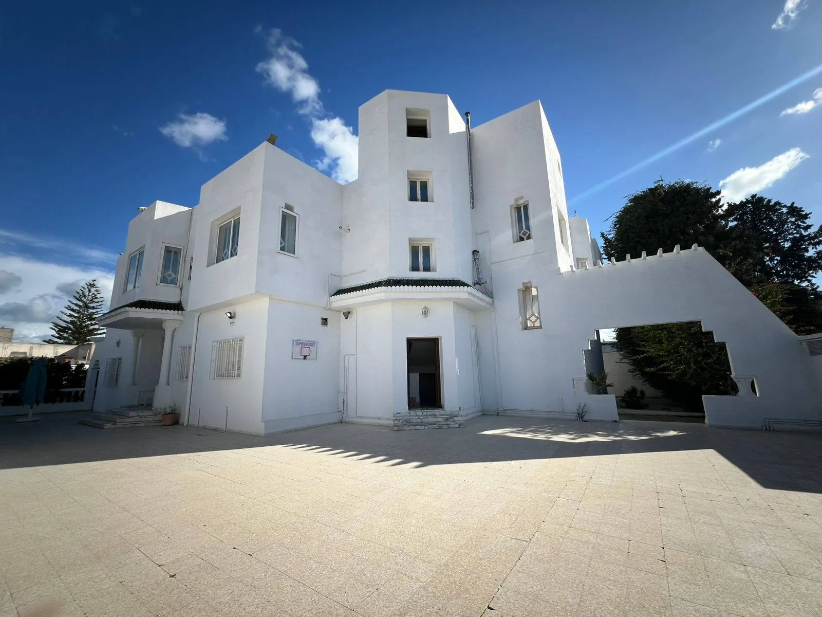 A VENDRE VILLA SOUKRA