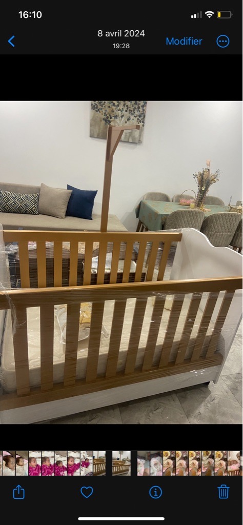Lit bébé avec couronne et matlin