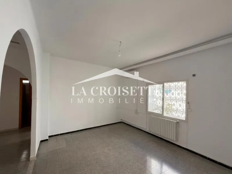 Rez-de-chaussée de villa S+3 à La Marsa MAL2191