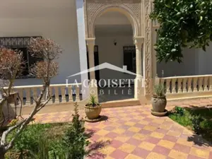Rez-de-chaussée de villa S+3 à La Marsa MAL2191