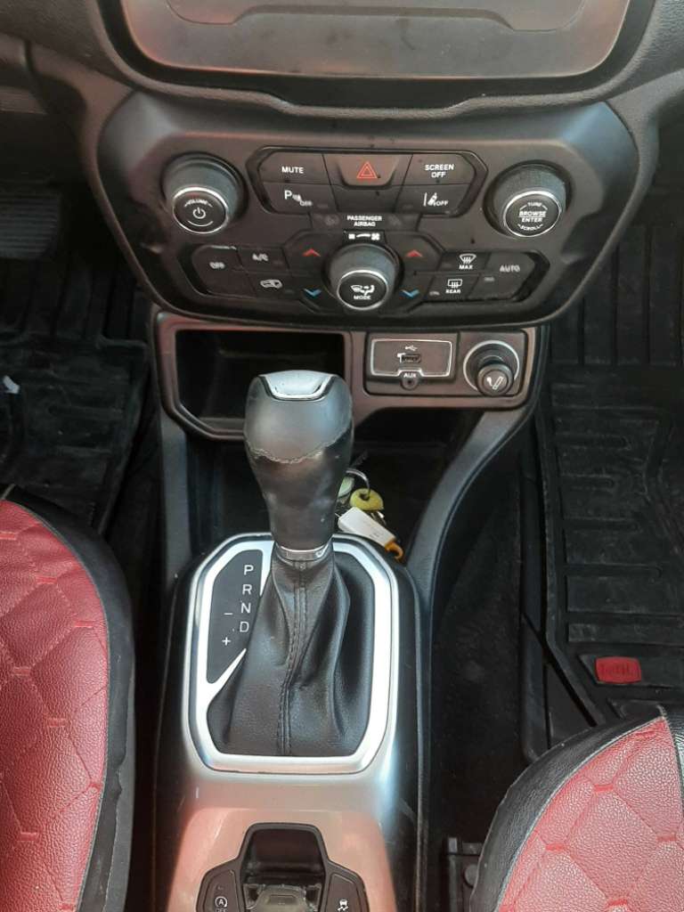 Jeep renegade 1 ère main ✋ess