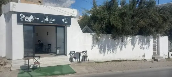 Une maison et une cafétéria à Hammamet à vendre 51355351