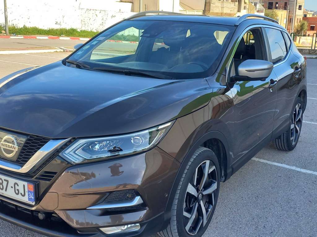 Av ou échange nissan Qashqai tekna plus diesel boite auto157000km tel92535789