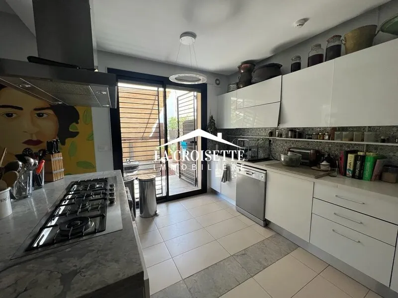 Duplex s3 avec jardin et piscine à La Marsa ZTRL0072
