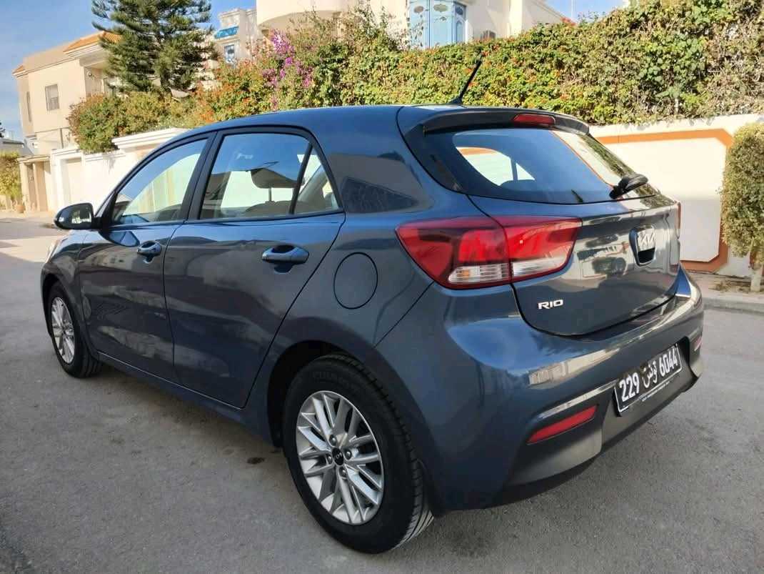 KIA RIO COUPÉ PREMIÈRE MAIN TRÈS PROPRE