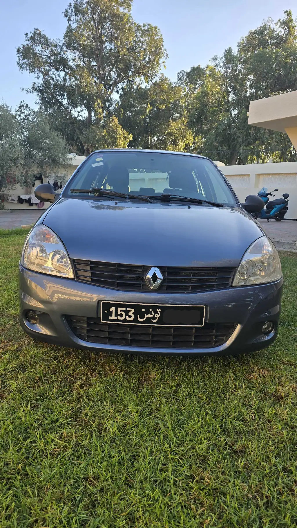 A Vendre Clio compus