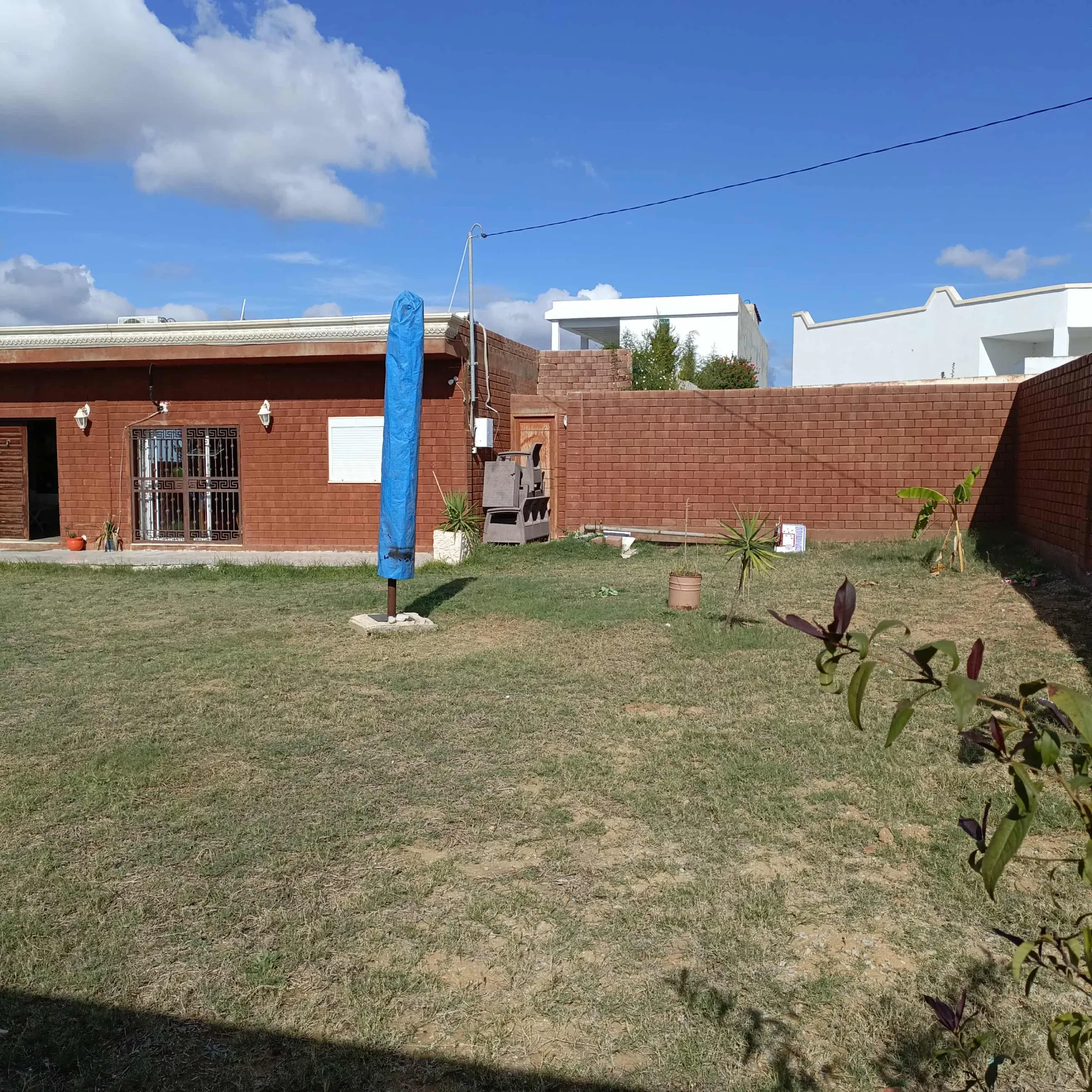 AV coquette maison avec piscine à hammamet sud 