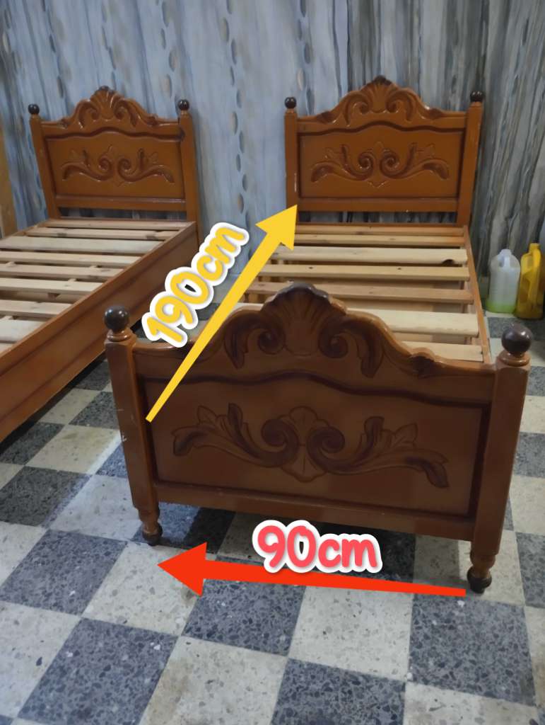 Deux lits(بالصندوق)  a vendre à mahdia ☎️ 94.013.109