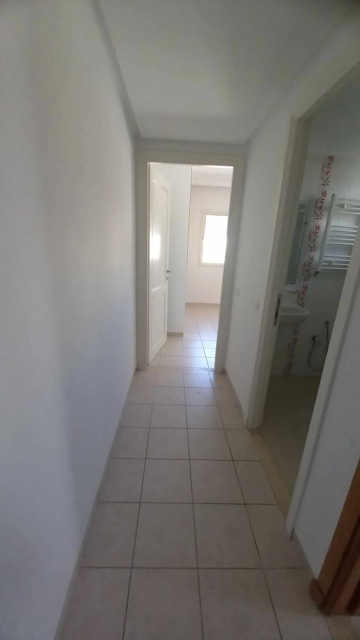 AV S+1 titré la soukra 215 MD