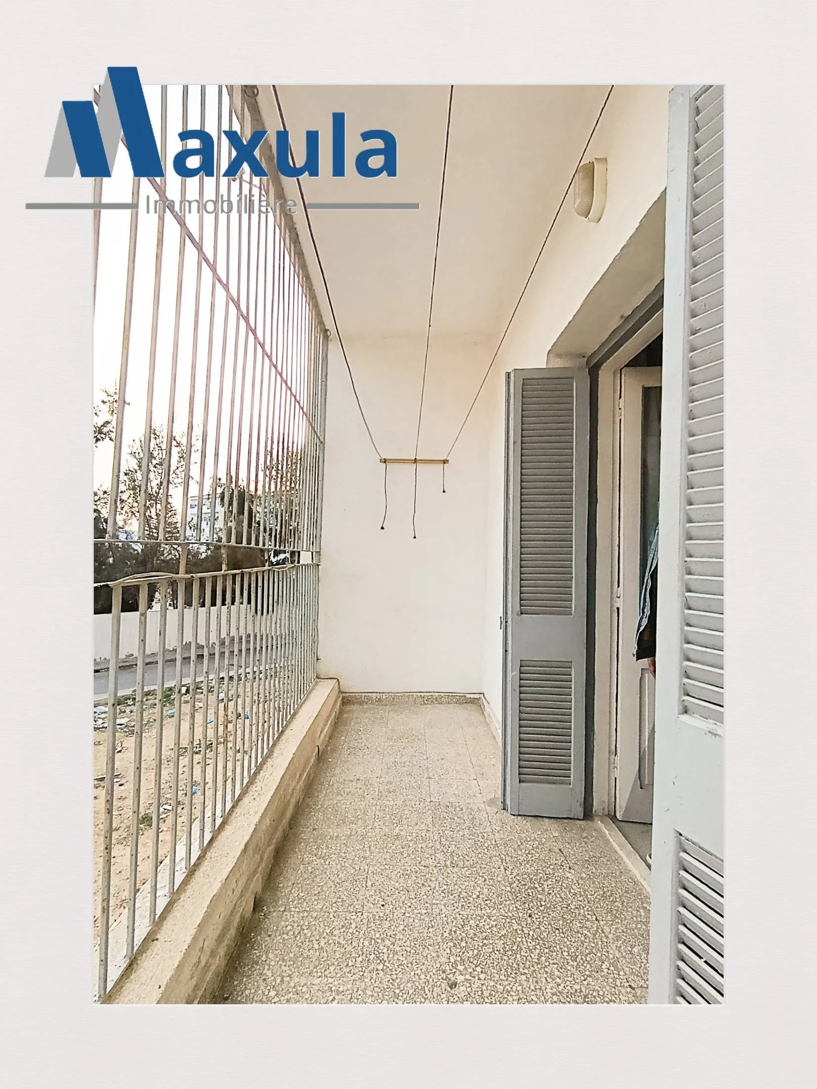 À VENDRE APPARTEMENT S+2 AU 1ER ÉTAGE À RADES SNIT